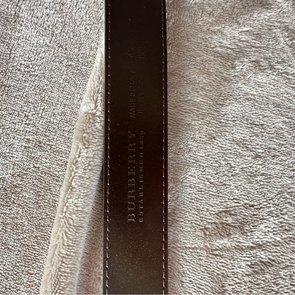 Authentic Burberry Italy Belt size 40 - Picture 3 of 3